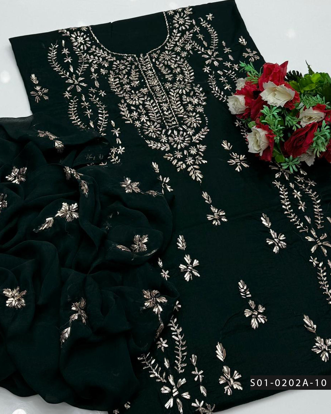 3PC Hand-Embroidered Gotta Work Lawn Suit with Chiffon Dupatta