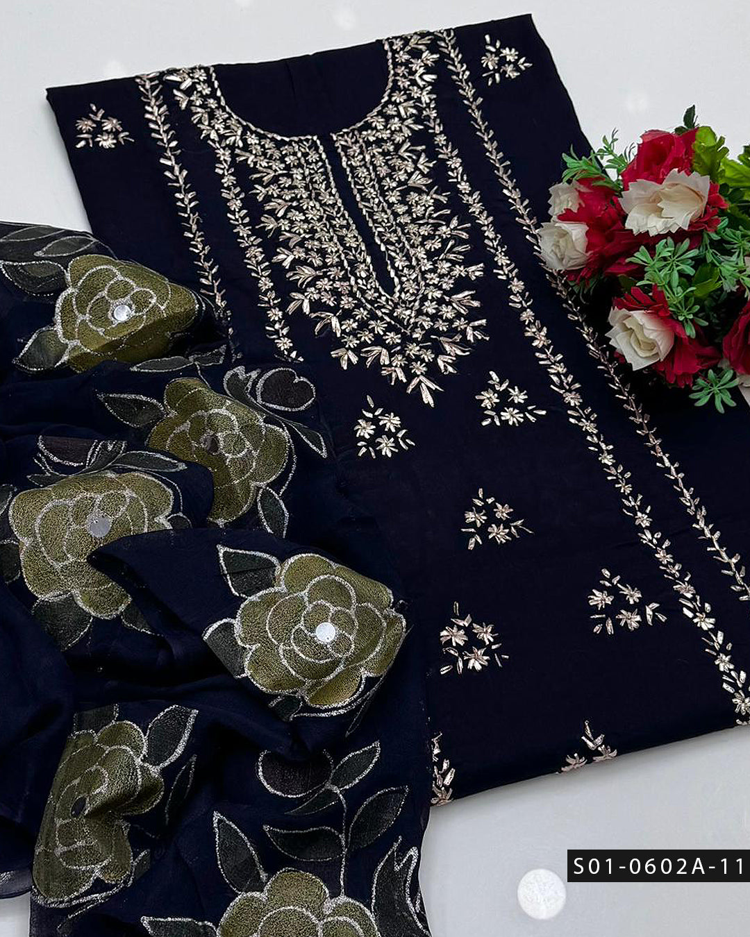 3PC Hand-Embroidered Lawn Dress with Oil-Painted Chiffon Dupatta