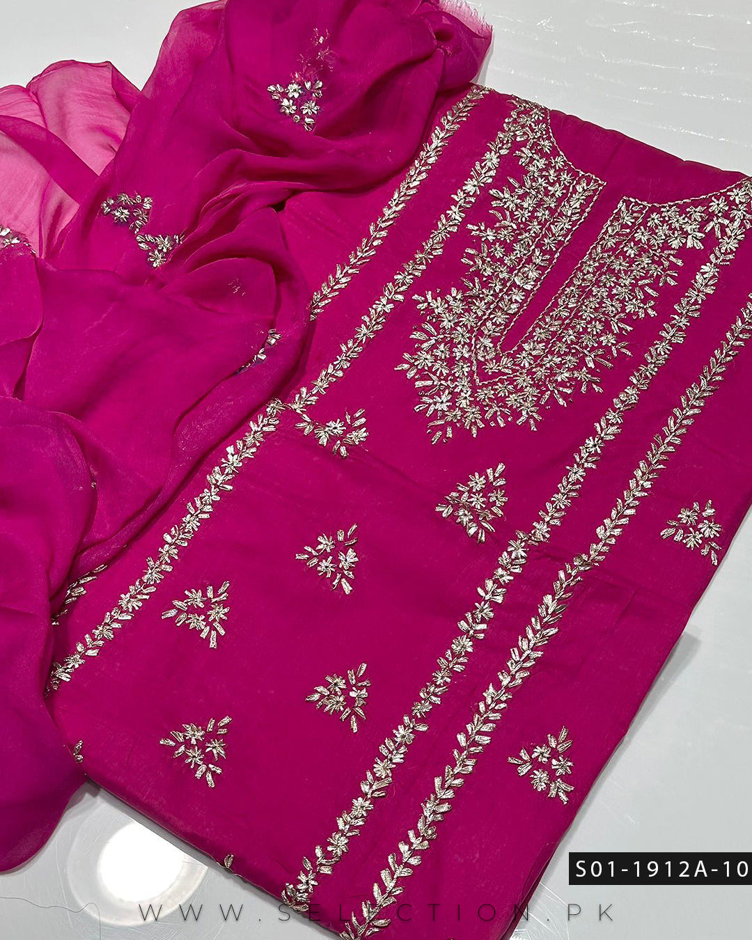 Handmade 3 PC Unstitched Lawn Gotta Dress Collection