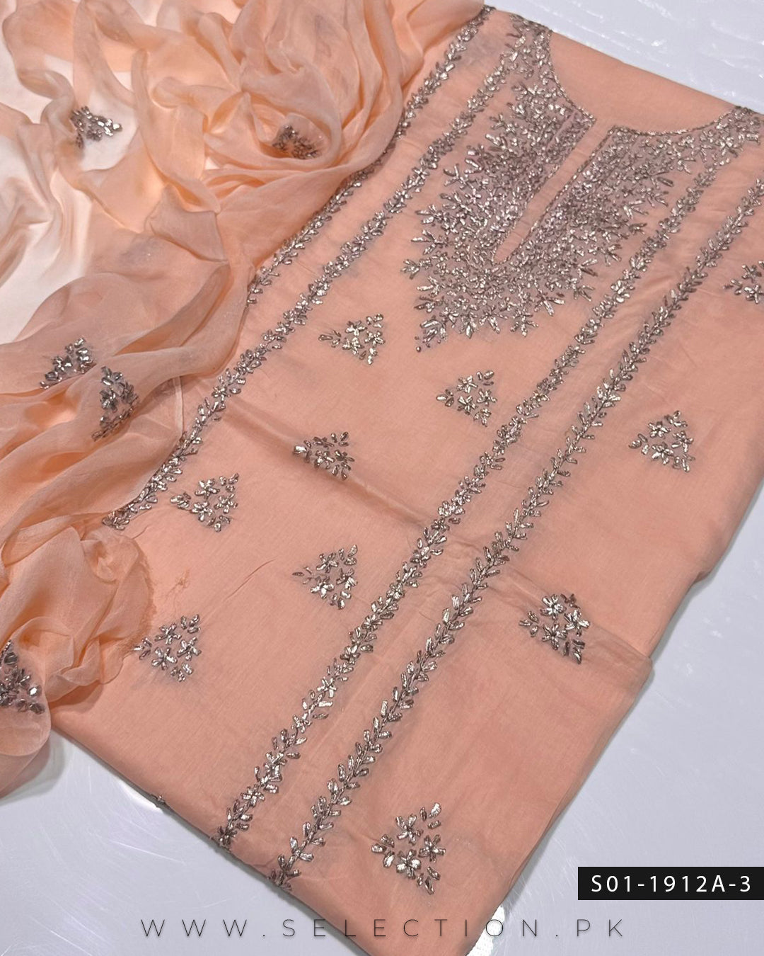 Handmade 3 PC Unstitched Lawn Gotta Dress Collection